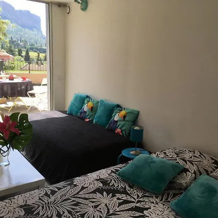 By Privée Dans Maison Familiale *